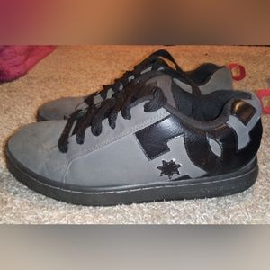 Men's DC Court Graffik Skate Shoes - Size 12
